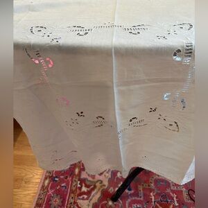 Sweet vintage white cutwork bridge tablecloth